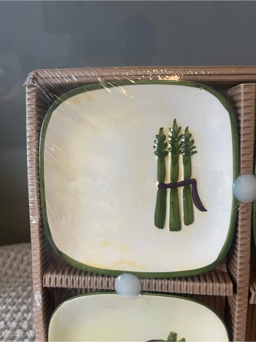 Hand-Painted Ceramic Appetizer Plate Set in Yellow with Vegetable Motifs540